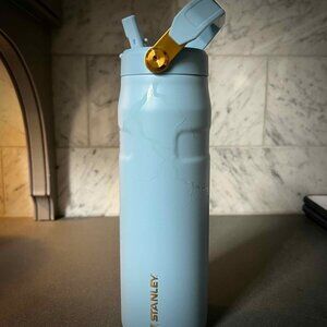 Messi X Stanley 1913 ICEFLOW FLIP STRAW 2.0 Striker Blue PRESALE 🔥FREE SHIPPING